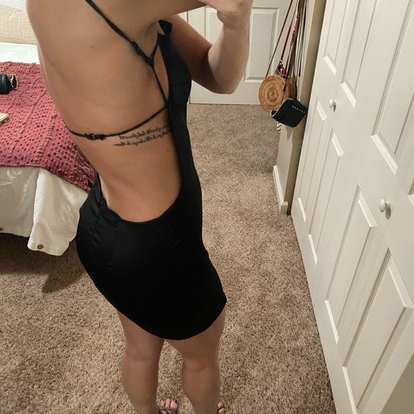 Dress - Picture 2 of 3